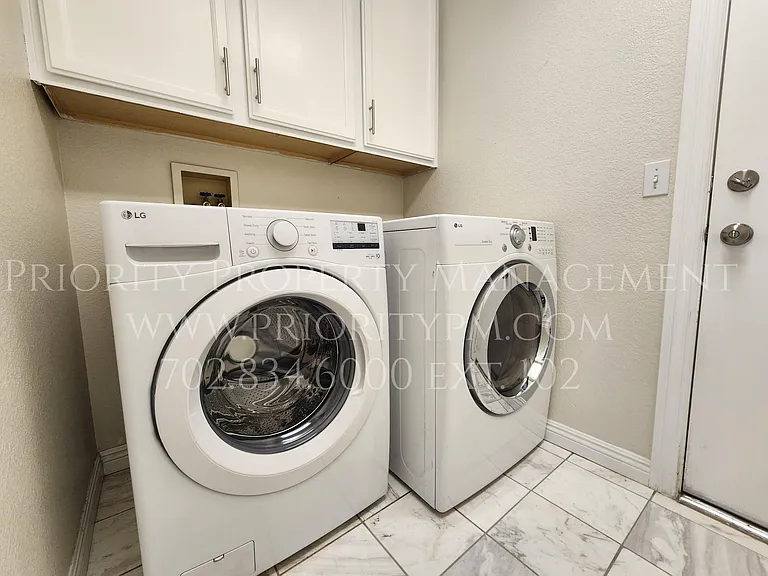 7217 Sun Cove Cir — Photo 16