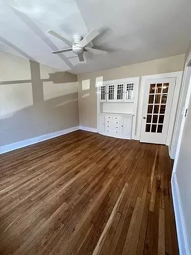 728 Summerlea St #1 — Photo 5