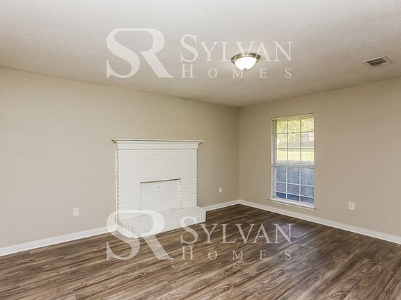 3rd image of 4260 Cypress Dr