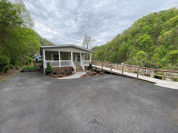 2nd image of 1288 Chapman Rd