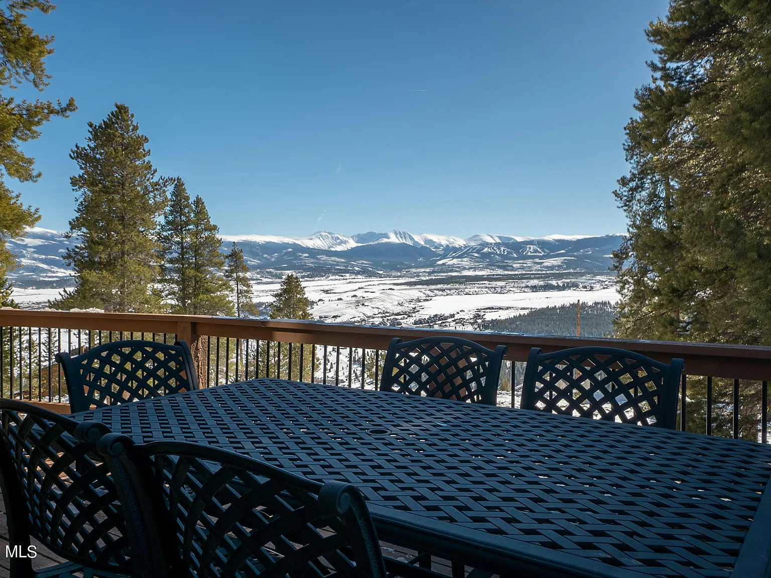 4 bed, 3250 sqft, $9,250 — Photo 3