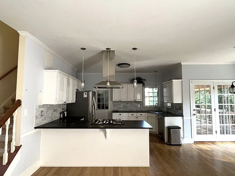 1501 Brookwood Lake Dr — Photo 6