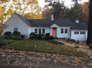 79 Edgewater Dr, Waltham, MA 02453