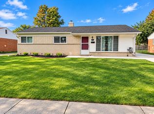 4701 Berwyn Dr, Warren, MI 48092