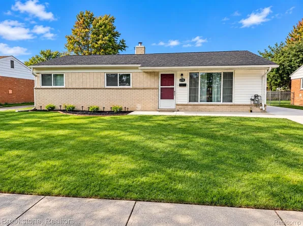 4701 Berwyn Dr, Warren, MI 48092