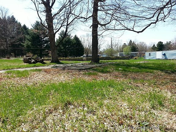 4th image of 59385 Jerrdean Dr