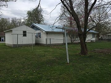 2nd image of 505 Shoreway Dr