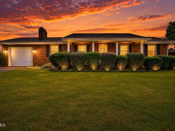 145 Elizabeth Ave, Gray, TN 37615