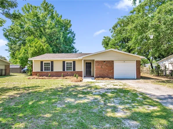 4765 NW Friar Ave, Fayetteville, NC 28304