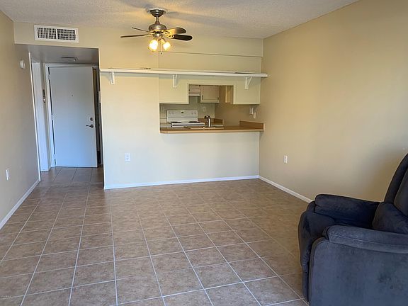 5th image of 3033 E Devonshire Ave Unit 1007