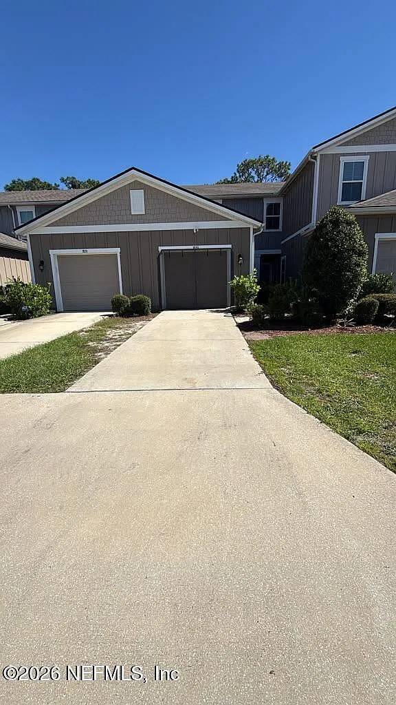 3 bed, 2.5 bath, 1492 sqft, $1,925 — Photo 1