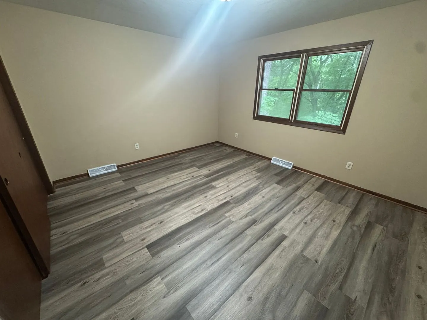 908 Asbury Ct. — Photo 4