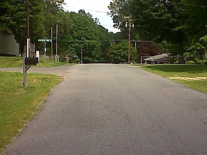 2nd image of 2257 Circle R Rd