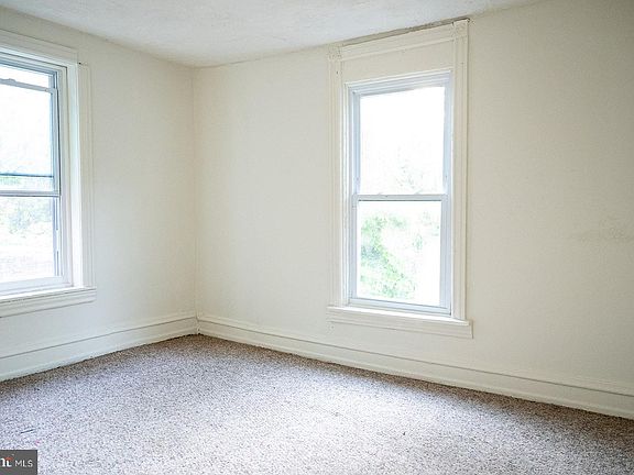 3rd image of 835 E Chelten Ave #3