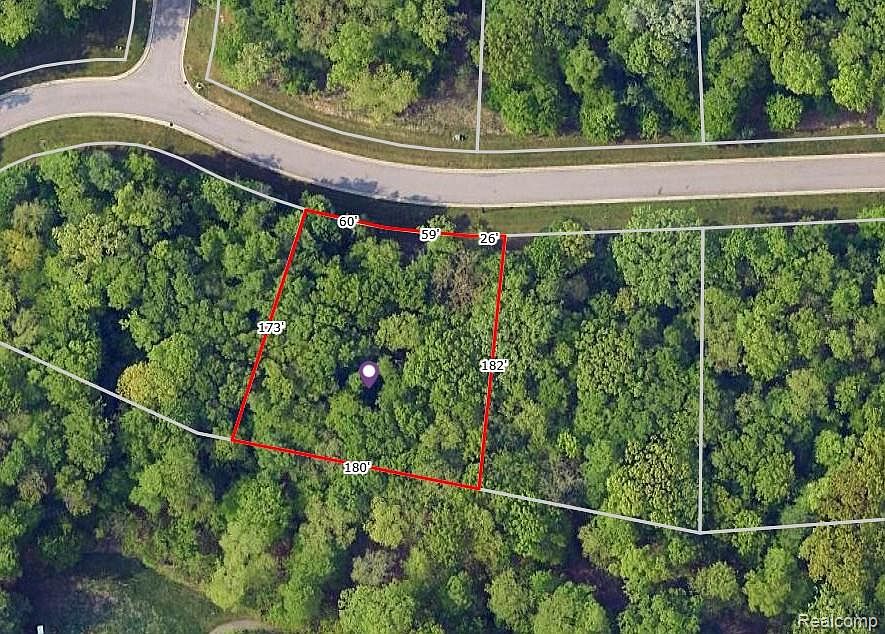 643 Kings Fairway Ln