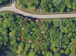 643 Kings Fairway Ln, Grand Blanc, MI 48439