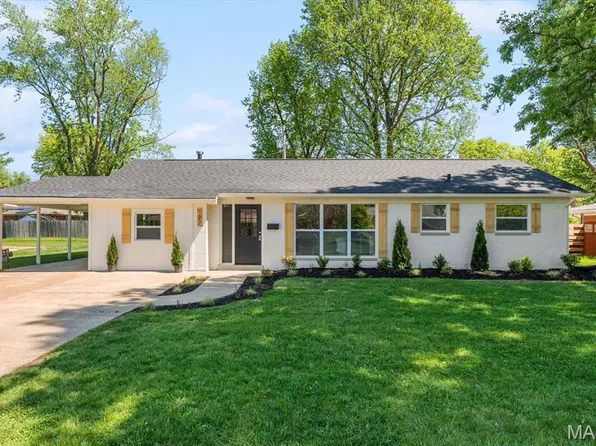 127 Clearview Dr, Belleville, IL 62223