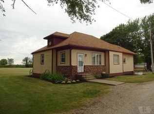 18364 Pleasant Grove Rd, Yarmouth, IA 52660