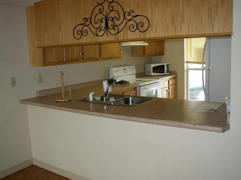4620 Pontchartrain Dr #J — Photo 6