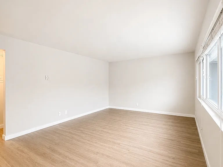 4195 S Garth Ave #6 — Photo 2
