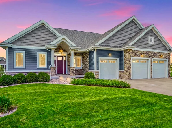 811 Lynn St, Waunakee, WI 53597