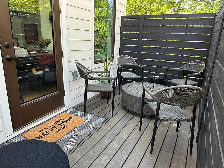 669 E Ave NE #A — Photo 41