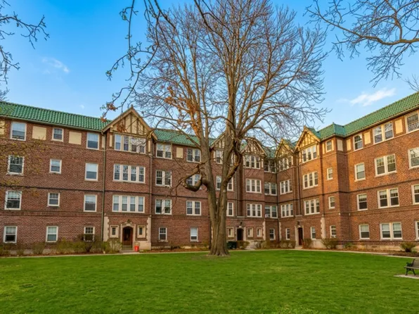 1108 Curtiss St APT C6, Downers Grove, IL 60515