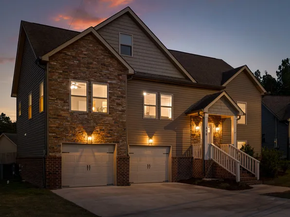 498 Franklin Cir, Fort Oglethorpe, GA 30742