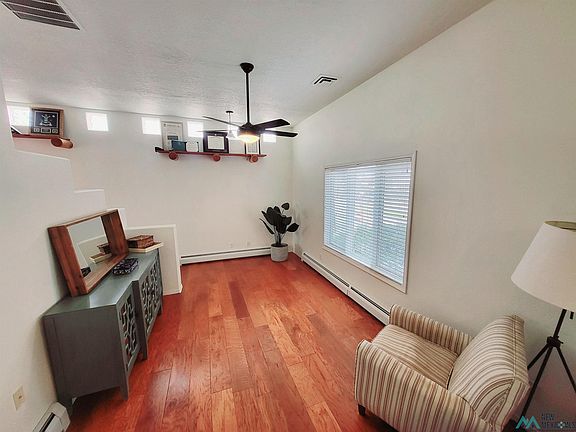 2nd image of 1113 Ridgecrest Ave