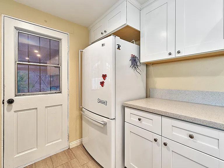 2837 W Avenue 33 — Photo 11