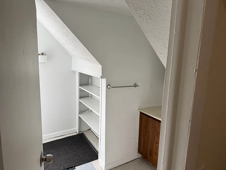 261 Beach Ave #2 — Photo 7