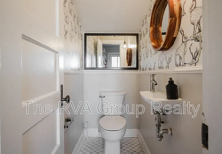1230 Wallace St — Photo 26