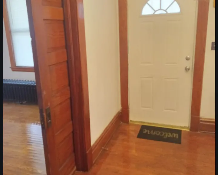 827 Geneva Ave SE #2 — Photo 4