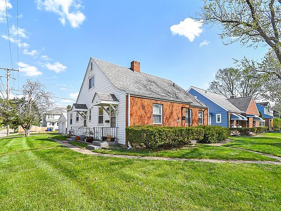 3rd image of 254 S Sylvan Ave #256