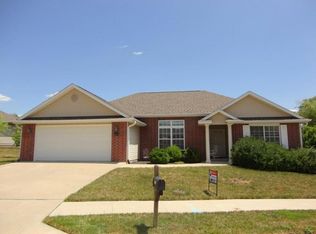 1100 Rainbow Trout Cir, Columbia, MO 65203