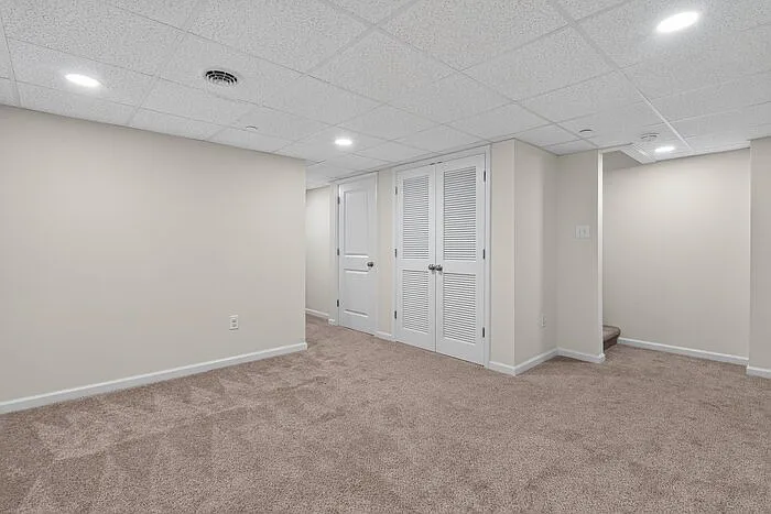 109 Holstein Dr — Photo 30