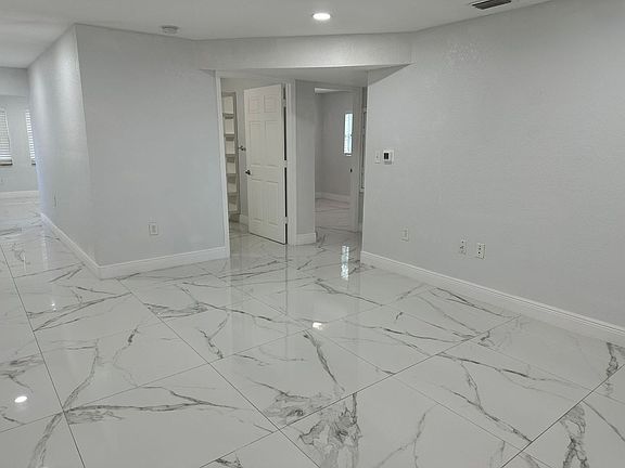 5th image of 1710 S Washington Ave APT 9