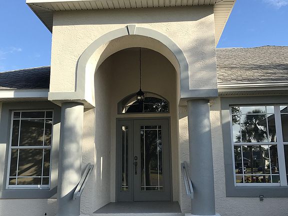 2nd image of 1017 Lake Avoca Pl