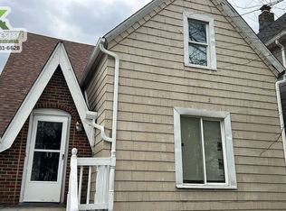 3209 W 120th St, Cleveland, OH 44111