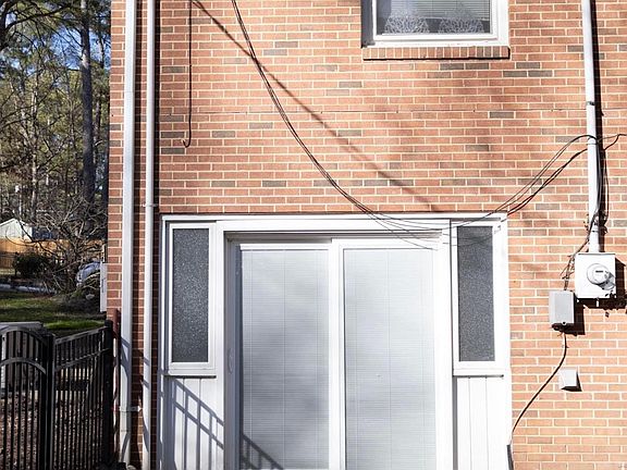 2nd image of 3508 Manford Dr #B