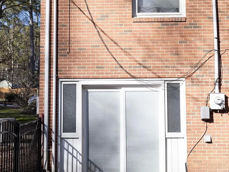 3508 Manford Dr #B — Photo 2