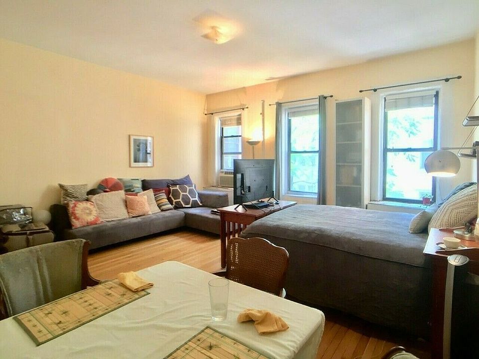 1st image of 58 W 68th St APT 5B