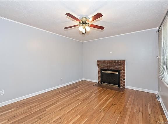 3rd image of 104 Peachtree St