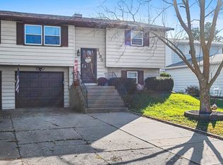 3130 Tobermory Dr, Green Bay, WI 54311