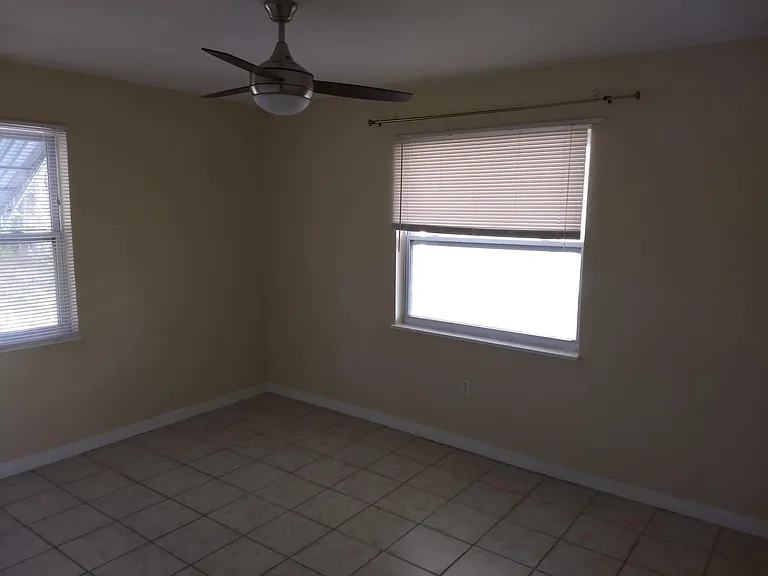 2048 Druid Rd E — Photo 4