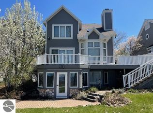 15 Chimney Rdg, Glen Arbor, MI 49636