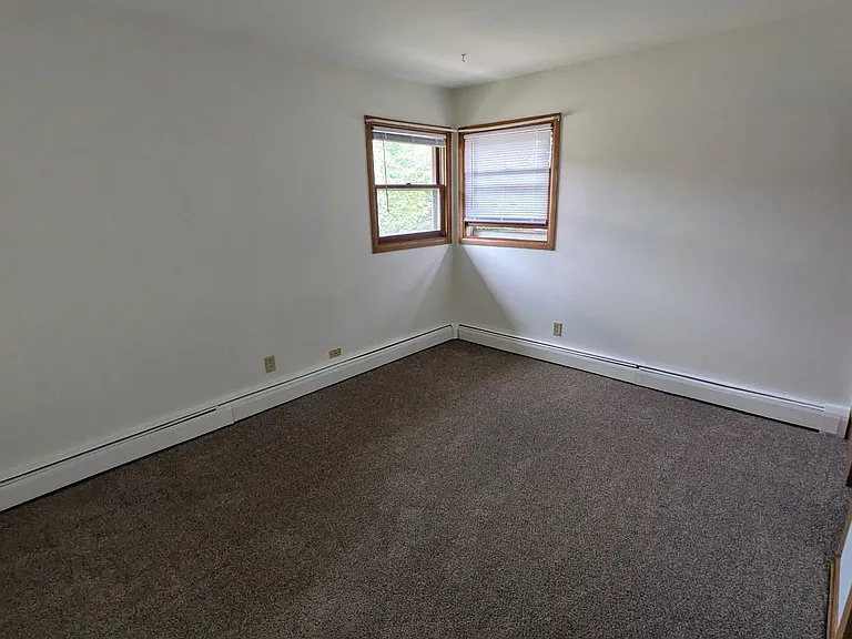 635 N Lake Ave #101 — Photo 4