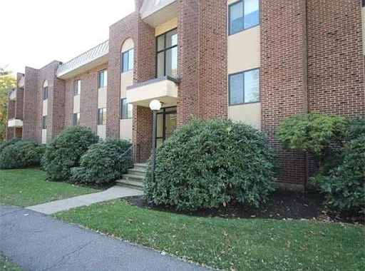 2 bed, 1170 sqft, $3,100 — Photo 1