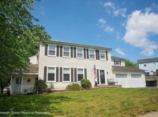 1 Campo Ln, Hazlet, NJ 07730