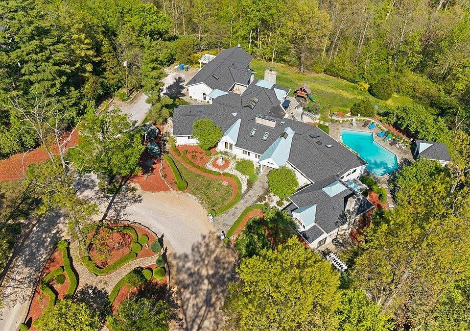 1st image of 6220 Hawk Ridge Rd